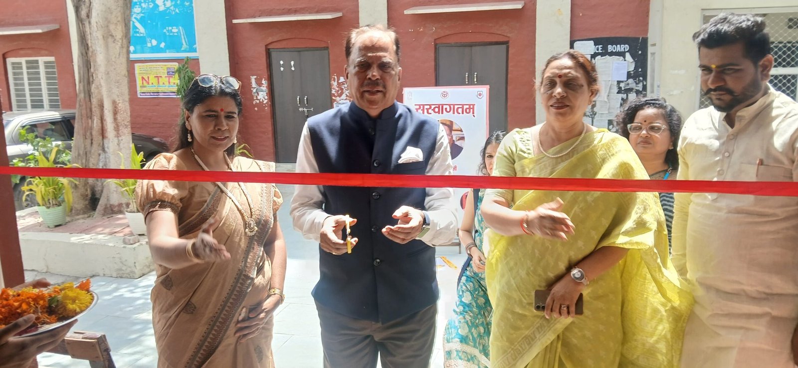 मनमोहक पेंटिंग्स ने जीता अतिथियों का दिल