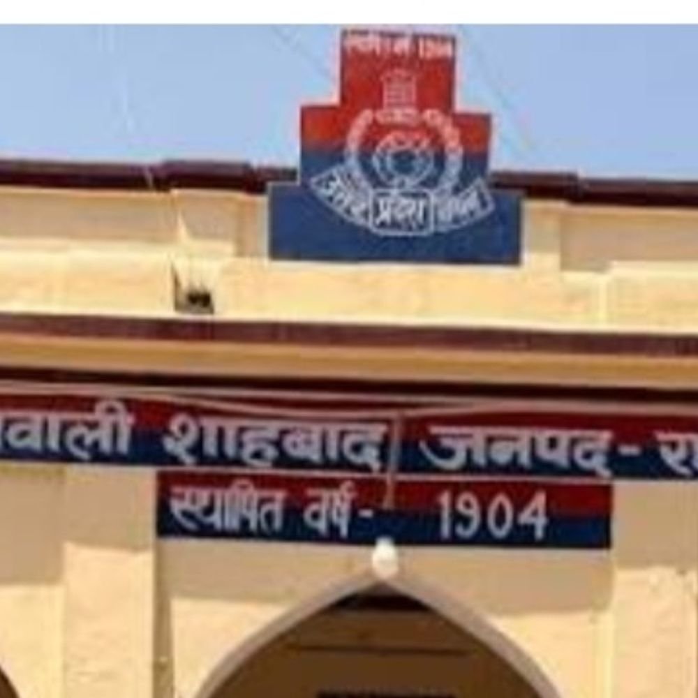 युवती से घर में घुसकर छेड़छाड़ का आरोप:रामपुर में विरोध करने पर डंडे से किया हमला, पुलिस ने बताया पुराना विवाद