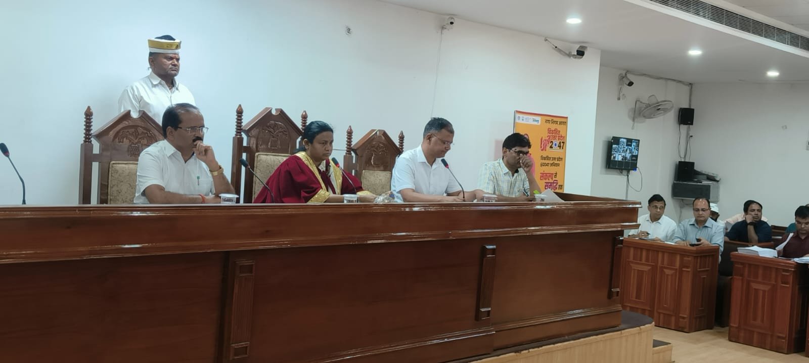 नगर निगम सदन में गूंजे जनहित के मुद्दे, विकास कार्यों पर हुई चर्चा