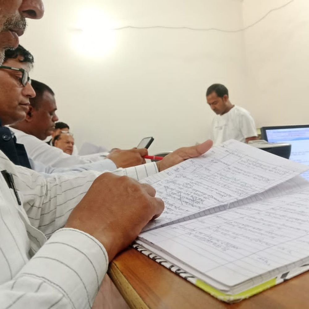 सोहावल तहसील में बाहरी कर्मियों को लेकर विवाद बरकरार:अधिवक्ताओं की हड़ताल जारी, वादी परेशान