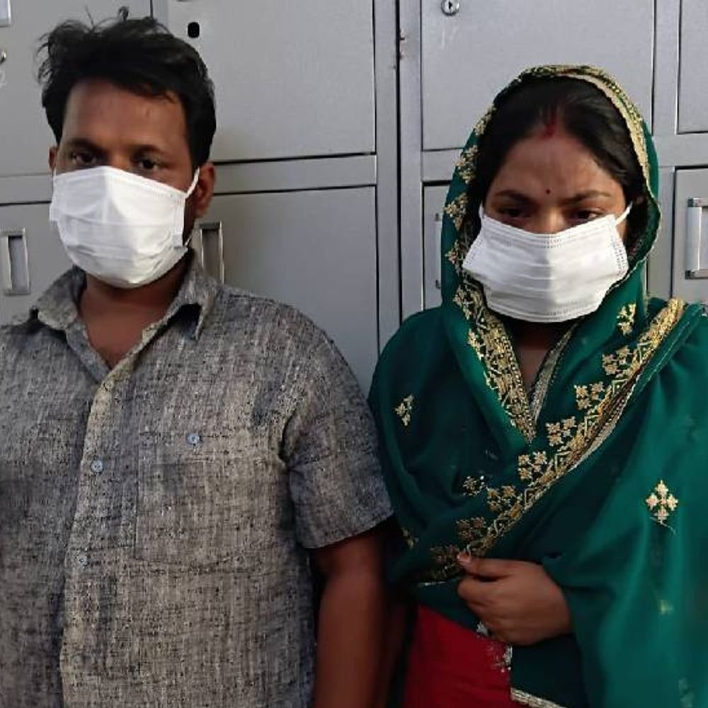 नोएडा में अवैध संबंध बना मौत की वजह:छत से डर के मारे कूदे युवक और युवती, सीडीआर ने खोला राज, मकान मालिक का बेटा-बहू गिरफ्तार
