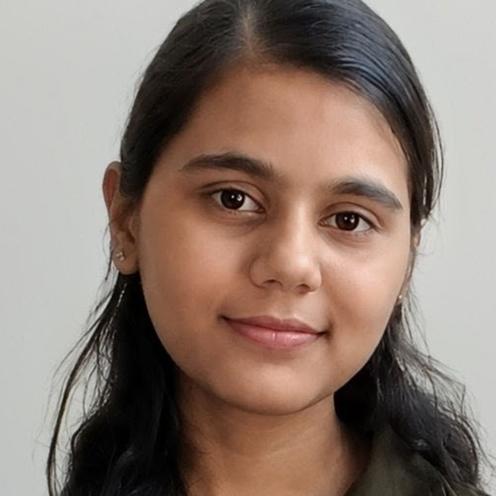 सोनभद्र इंजीनियरिंग कॉलेज की 3 छात्राएं AKTU मेरिट में:समृद्धि कुशवाहा को पहली और अराधना को मिली सातवीं रैंक, गोमती ने नौवां स्थान हासिल किया