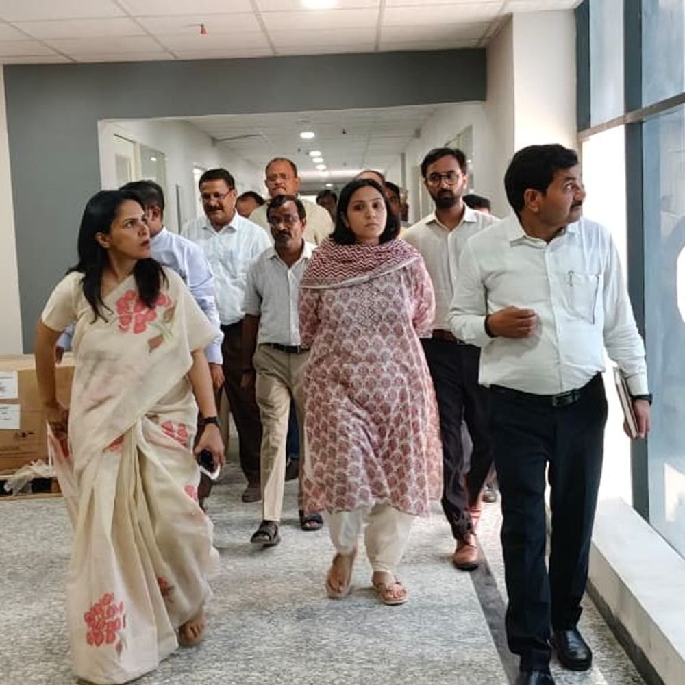 बस्ती में 25 करोड़ की खाद्य प्रयोगशाला का निरीक्षण:सचिव ने 10 दिन में कमियां दूर करने के निर्देश दिए