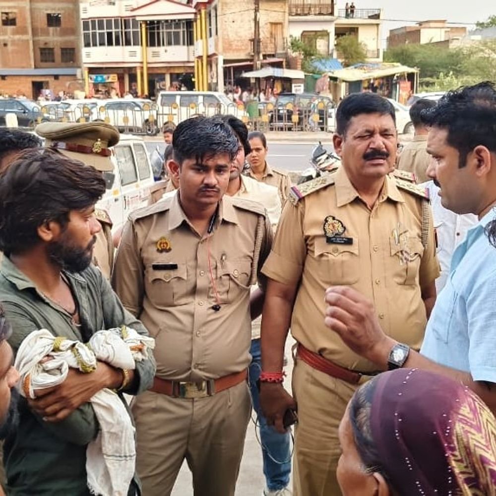 उन्नाव में अस्पताल में महिला की मौत, परिजनों का हंगामा:डॉक्टर पर लापरवाही का आरोप लगाया, कार्रवाई की मांग