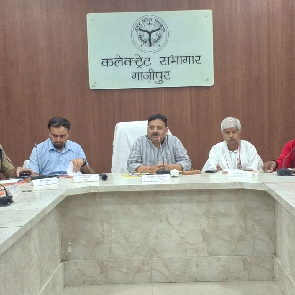 गाजीपुर में माफिया राज खत्म, अब रात में सुरक्षित लड़कियां:प्रभारी मंत्री ने मोदी सरकार की 12 साल की उपलब्धियां गिनाईं