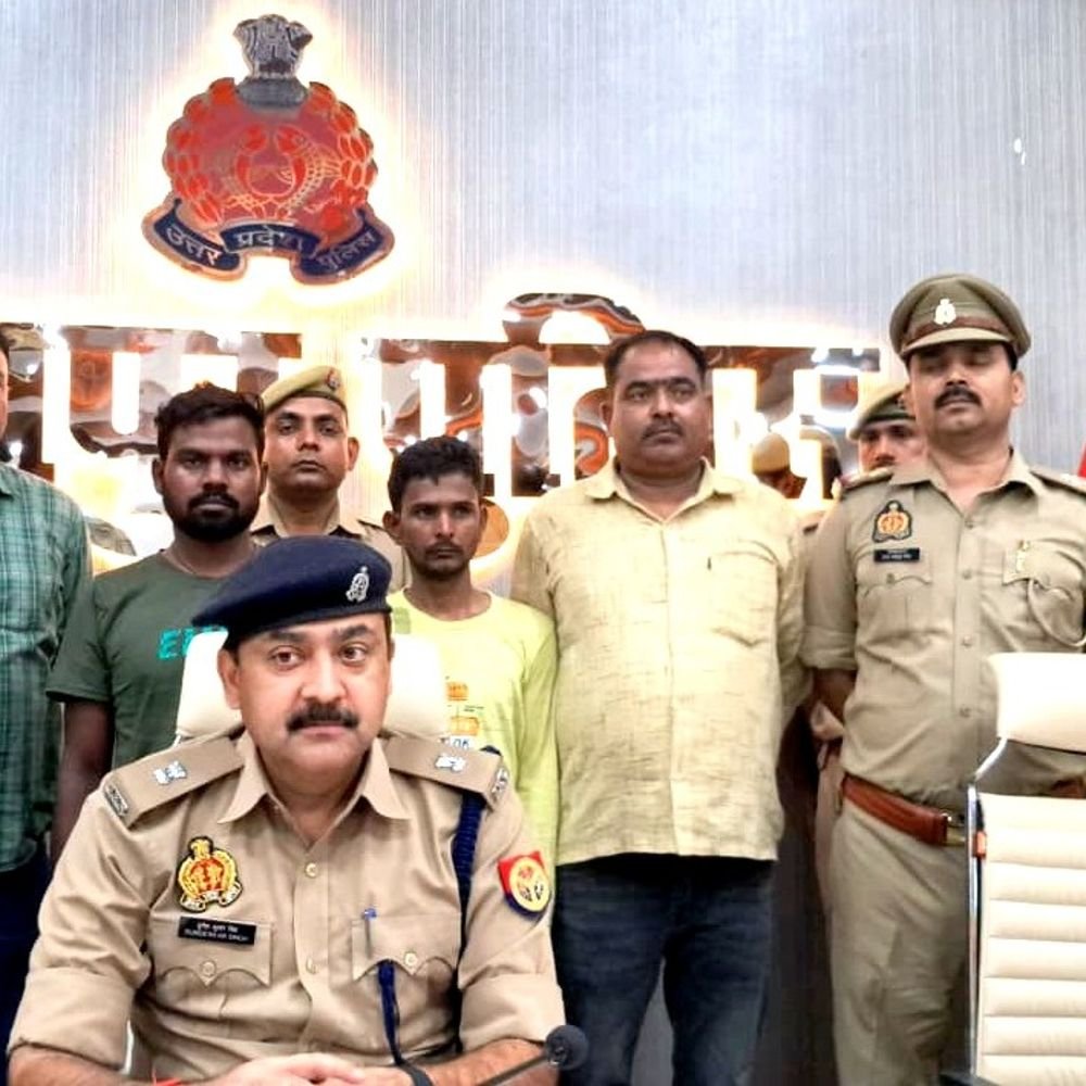 सीतापुर में दो चोर गिरफ्तार, 77 लाख का सामान बरामद:ऑडी-सियाज से करते थे रेकी, हिस्ट्रीशीटर पर 30 से अधिक मुकदमे
