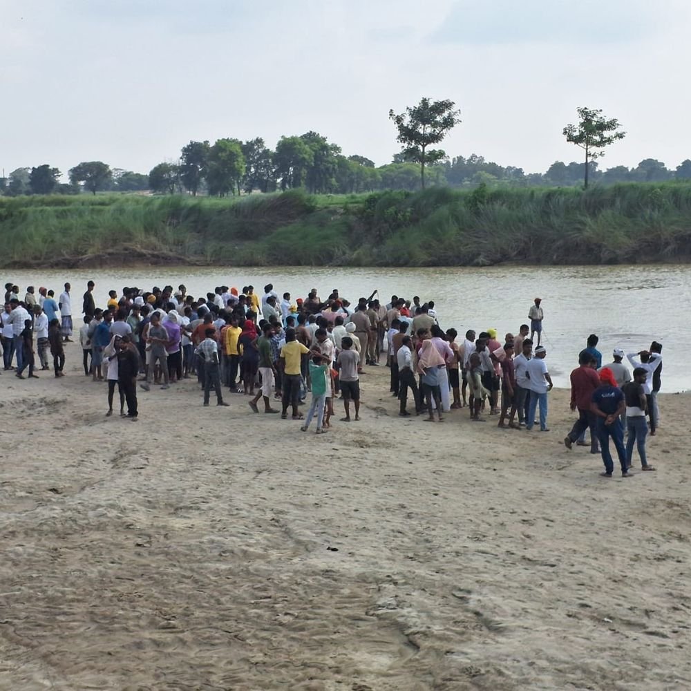 सिद्धार्थनगर के बानगंगा नदी में 3 किशोर डूबे:NDRF का रेस्क्यू जारी, अंतिम संस्कार में शामिल होकर नहाने के दौरान गहरे पानी में समाए
