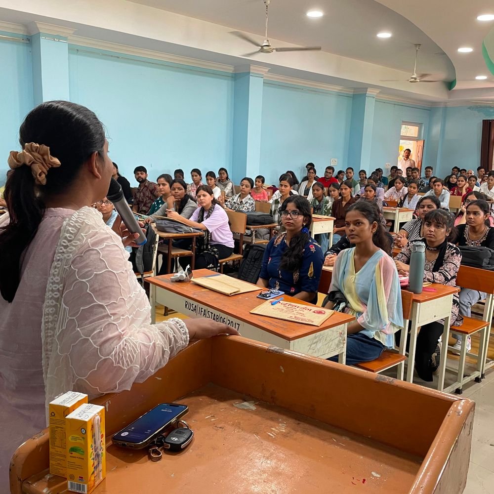 मन और शरीर का तालमेल ही सुखी जीवन का मंत्र:CSJMU में बोले एक्सपर्ट- शरीर सिर्फ साधन है, देखने और समझने वाली असली ताकत ‘मैं’ हूं
