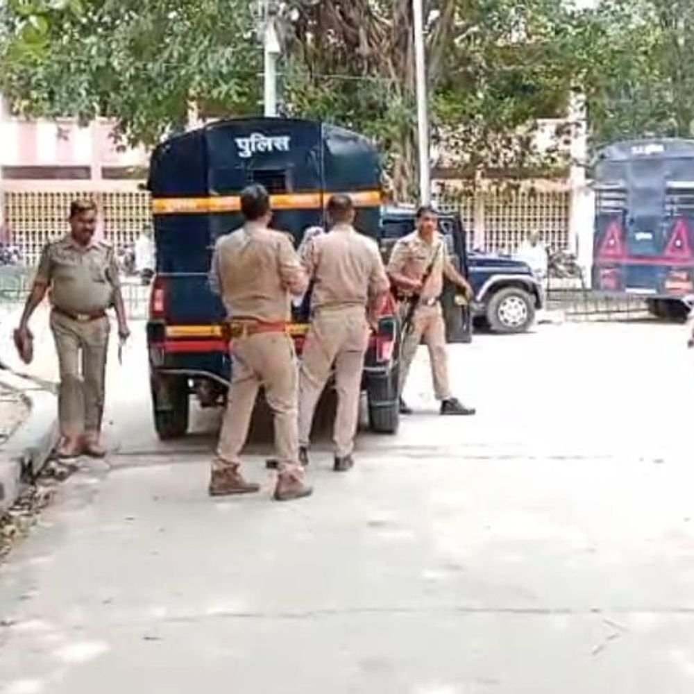 जिला बदर अपराधी ने पुलिस पर फायरिंग की थी:6 साल बाद कोर्ट ने सुनाया फैसला, 2 साल 11 महीने की सजा हुई