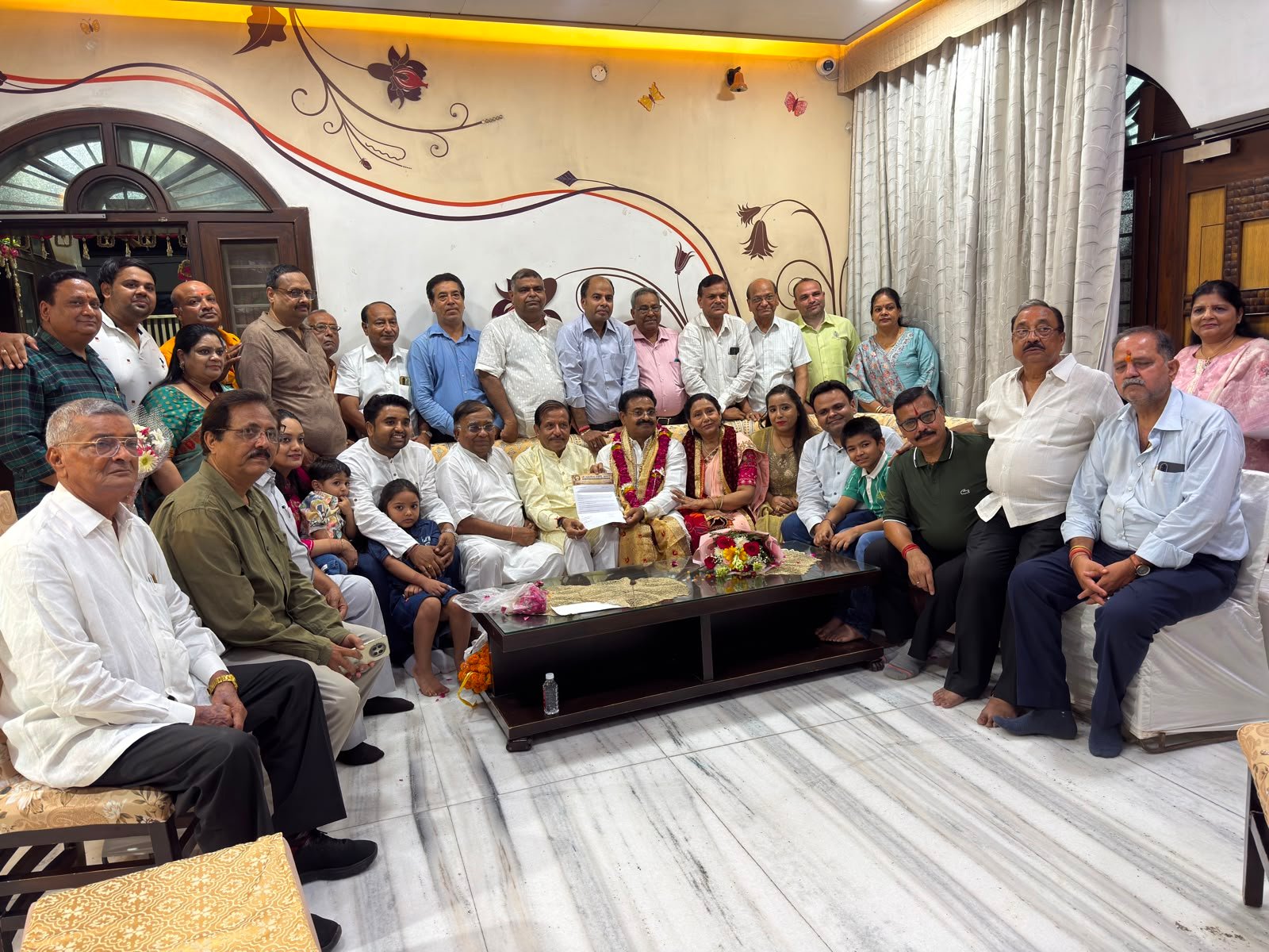 सराफा व्यापारी  संजय सिंघल सादाबाद होंगे राजा दशरथ,  नीता सिंघल होंगी रानी कौशल्या