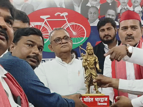 सरकार नहीं चाहती चुनाव, चुनाव से भाग रही सत्ताधारी सरकार:सपा सांसद सनातन पांडेय का बरेली में तीखा हमला, राम मंदिर का चढ़ावा लूट लिया, सबसे ज्यादा ब्राह्मणों के एनकाउंटर