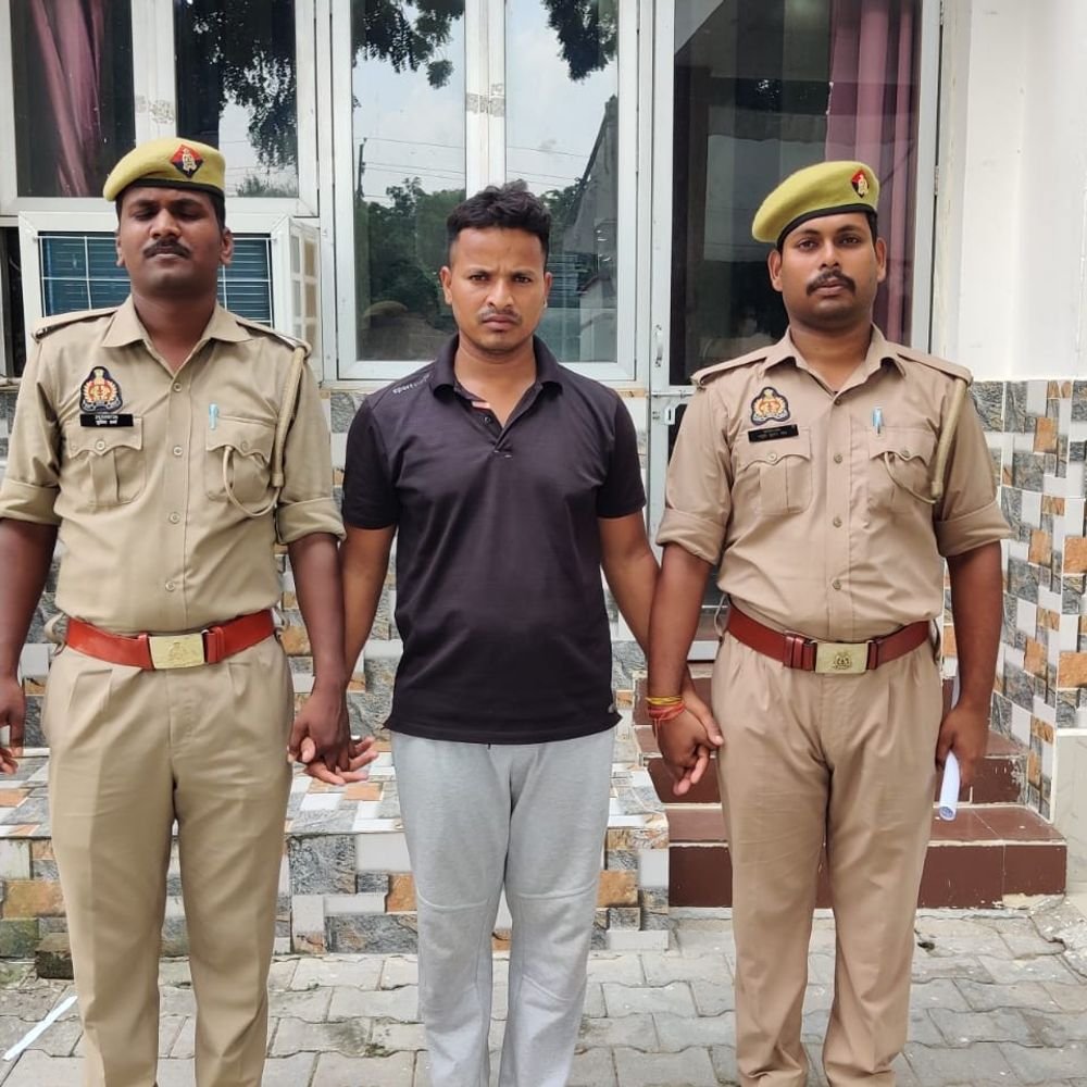 UPSSSC में नकल माफिया गिरोह का खुलासा:6 लाख में हुआ था सौदा, वाराणसी में एक और आरोपी हुआ गिरफ्तार