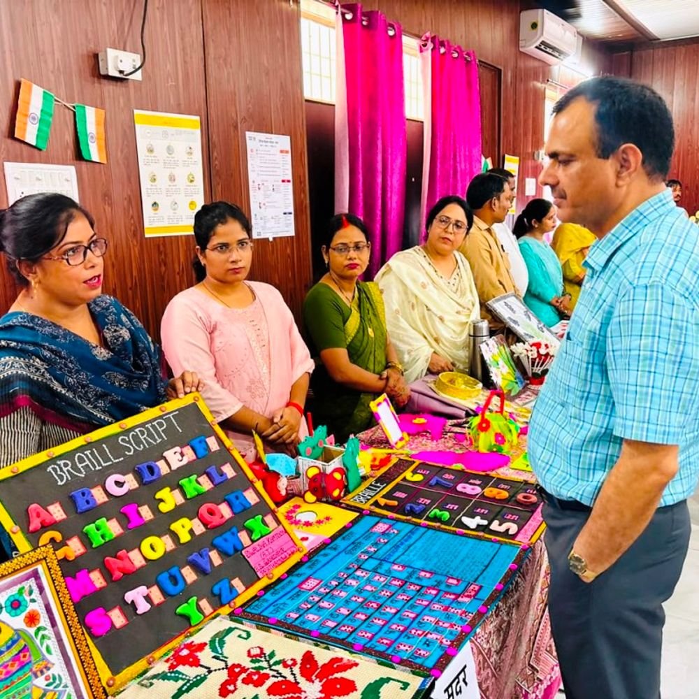 बस्ती में भारतीय कला-संस्कृति महोत्सव शुरू:स्वामी विवेकानंद सभागार में दो दिवसीय आयोजन, डायट प्राचार्य ने किया उद्घाटन