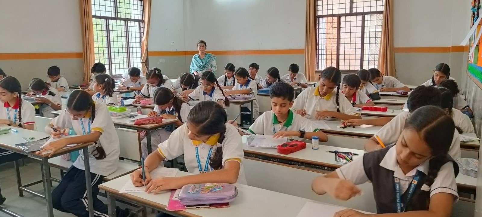 ब्रेनबी नेशनल ओलम्पियाड : बच्चों ने दिखाई प्रतिभा, जटिल सवालों को चुटकियों में किया हल
