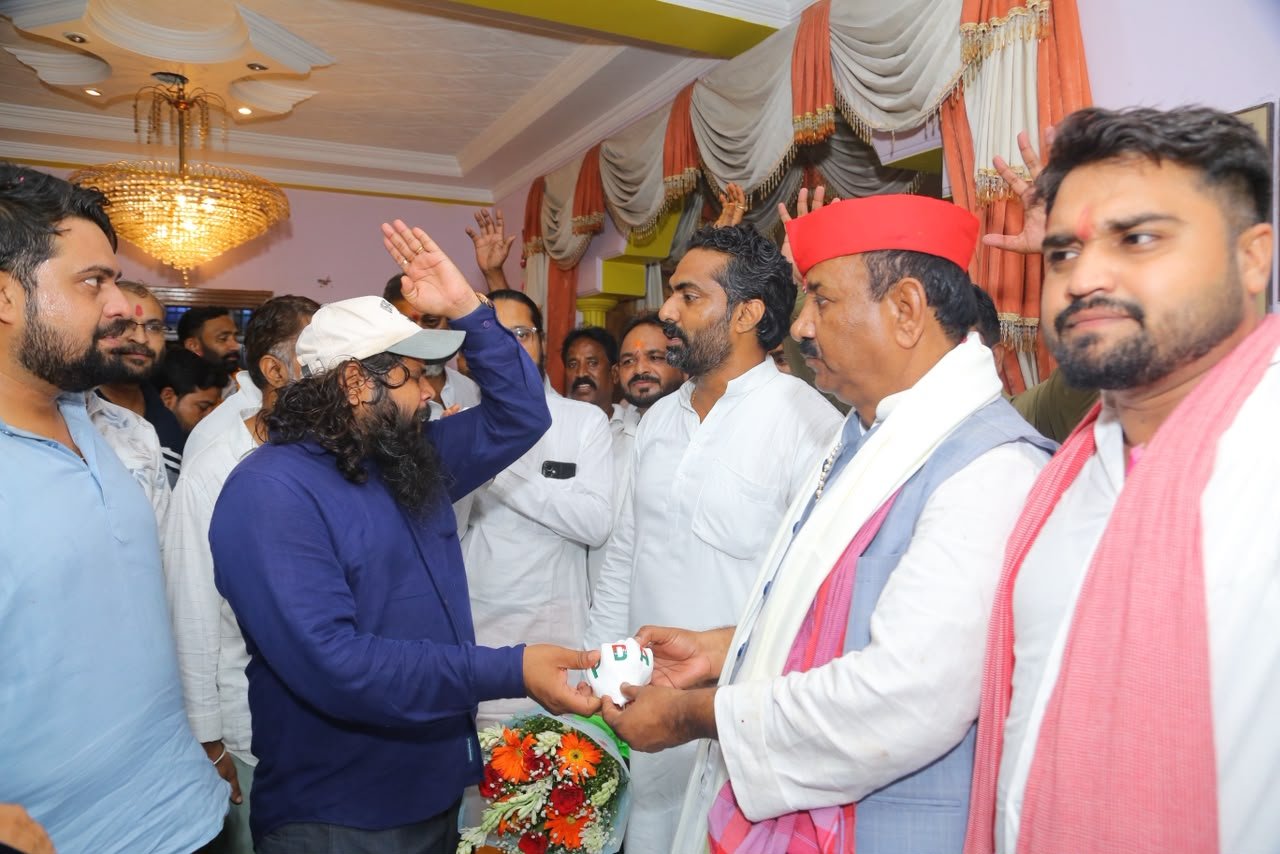 धाकड़ समाज ने किया सपा के प्रदेश अध्यक्ष श्याम लाल पाल का स्वागत