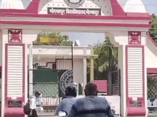 DDU के समाजशास्त्र विभाग को मिली 5.60 लाख की सौगात:एमएलसी निधि से लगेगा एसी, एलईडी स्क्रीन और 100 कुर्सियां
