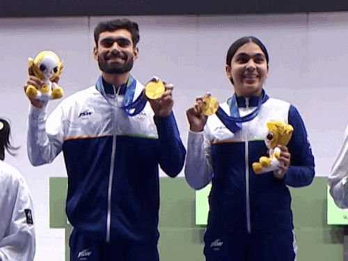 वाराणसी SAI NCOE के कमलजीत को एशियन गेम्स में स्वर्ण:10 मीटर एयर पिस्टल के मिश्रित डबल में मिली उपलब्धि, स्टेडियम में खुशी की लहर