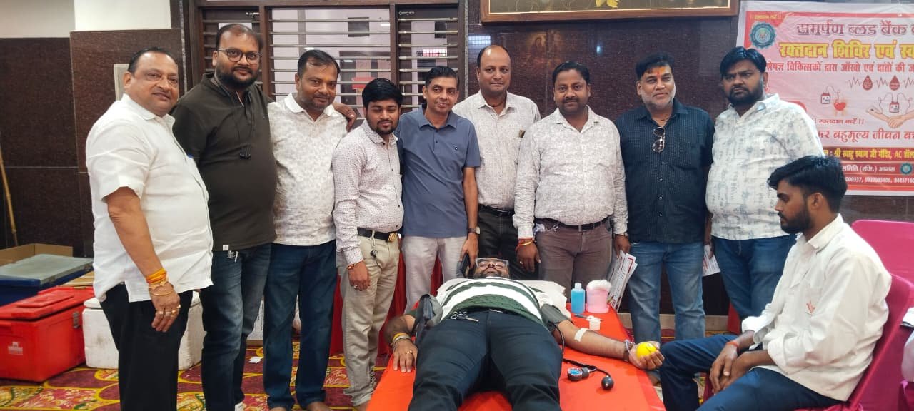 आगरा नरेश श्याम भक्त सेवा समिति ने लगाया रक्तदान शिविर