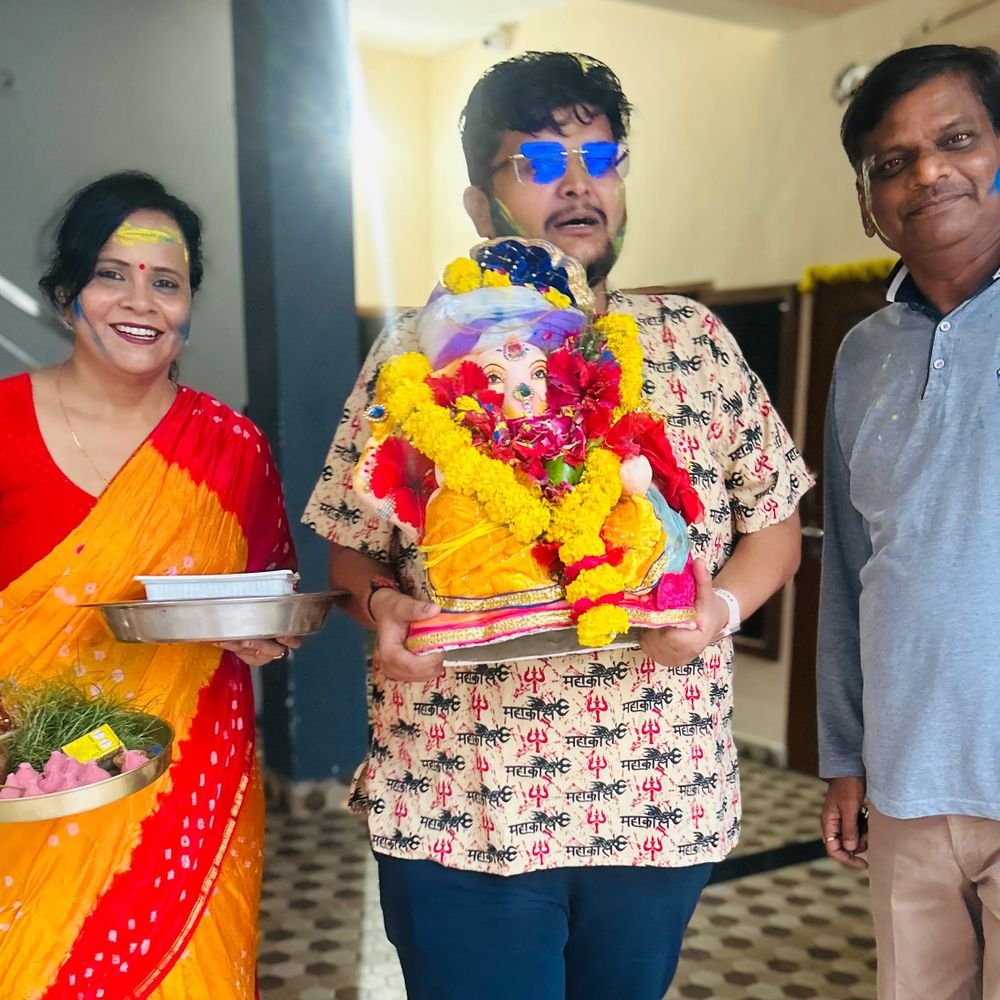 इंदिरा नगर से निकली गणपति विसर्जन यात्रा:गोमती घाट पर बप्पा को दी गई विदाई