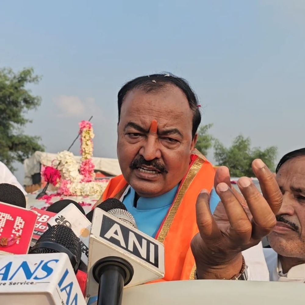 भाजपा 300 से ज्यादा सीटें जीतेगी- केशव प्रसाद मौर्य:हापुड़ में बोले- पूरब से पश्चिम और उत्तर से दक्षिण तक खिलेगा कमल