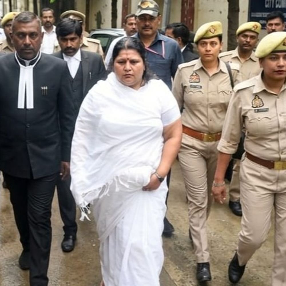 उमेश की पत्नी जया ने कोर्ट में दर्ज कराया बयान:उमेश पाल हत्याकांड : अतीक परिवार आरोपी, जया बोलीं जान को खतरा