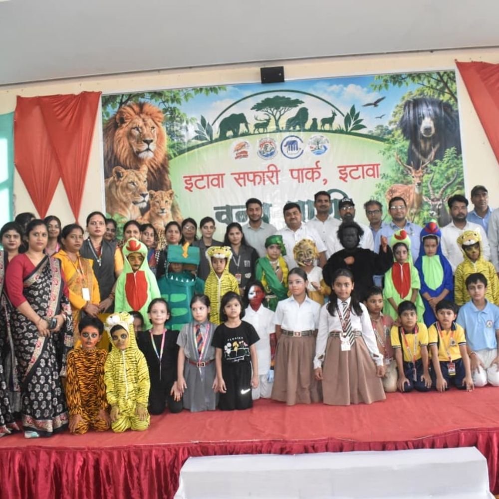 इटावा सफारी पार्क में वन्यजीव संरक्षण दिवस पर प्रतियोगिताएं:31 स्कूलों के छात्रों ने लिया हिस्सा, नेचर वॉक में प्रकृति प्रेमियों ने जाना वन्यजीवन