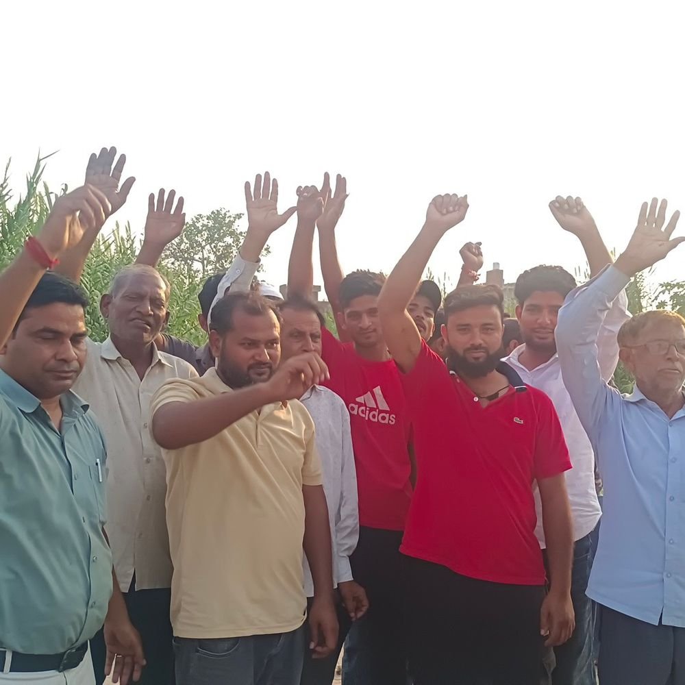 शिवगढ़ी में बड़े नाले को पाइप डालकर पाटने का आरोप:जलभराव की आशंका से लोगों में आक्रोश, प्रशासन से जांच की मांग