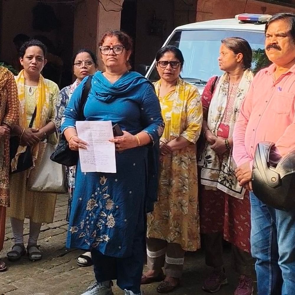 एचएलबी ड्यूटी आवंटन में धांधली का आरोप:अध्यापकों ने तहसीलदार सदर से मिलकर मनमानी और भेदभाव का लगाया आरोप